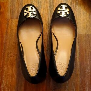 Tori Burch black pumps  Size 8.5